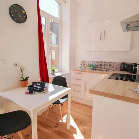Centre- And Bright Equipped Apartment Lille